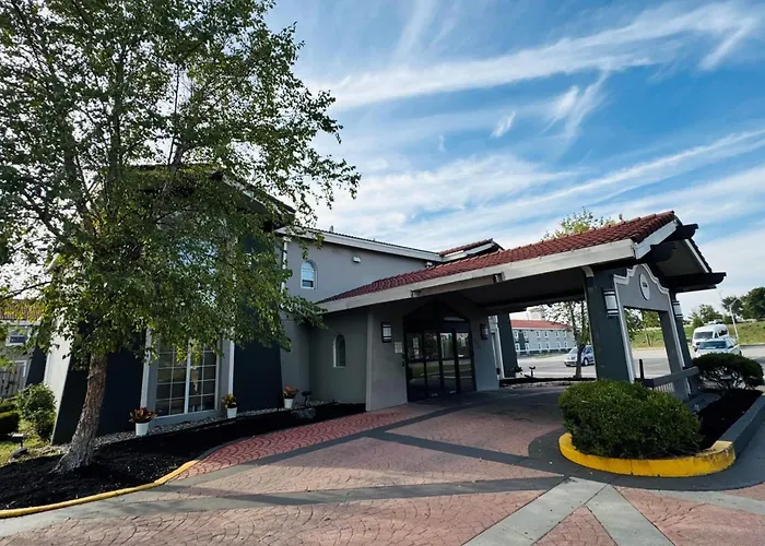 Baymont By Wyndham Indianapolis Airport Lynhurst